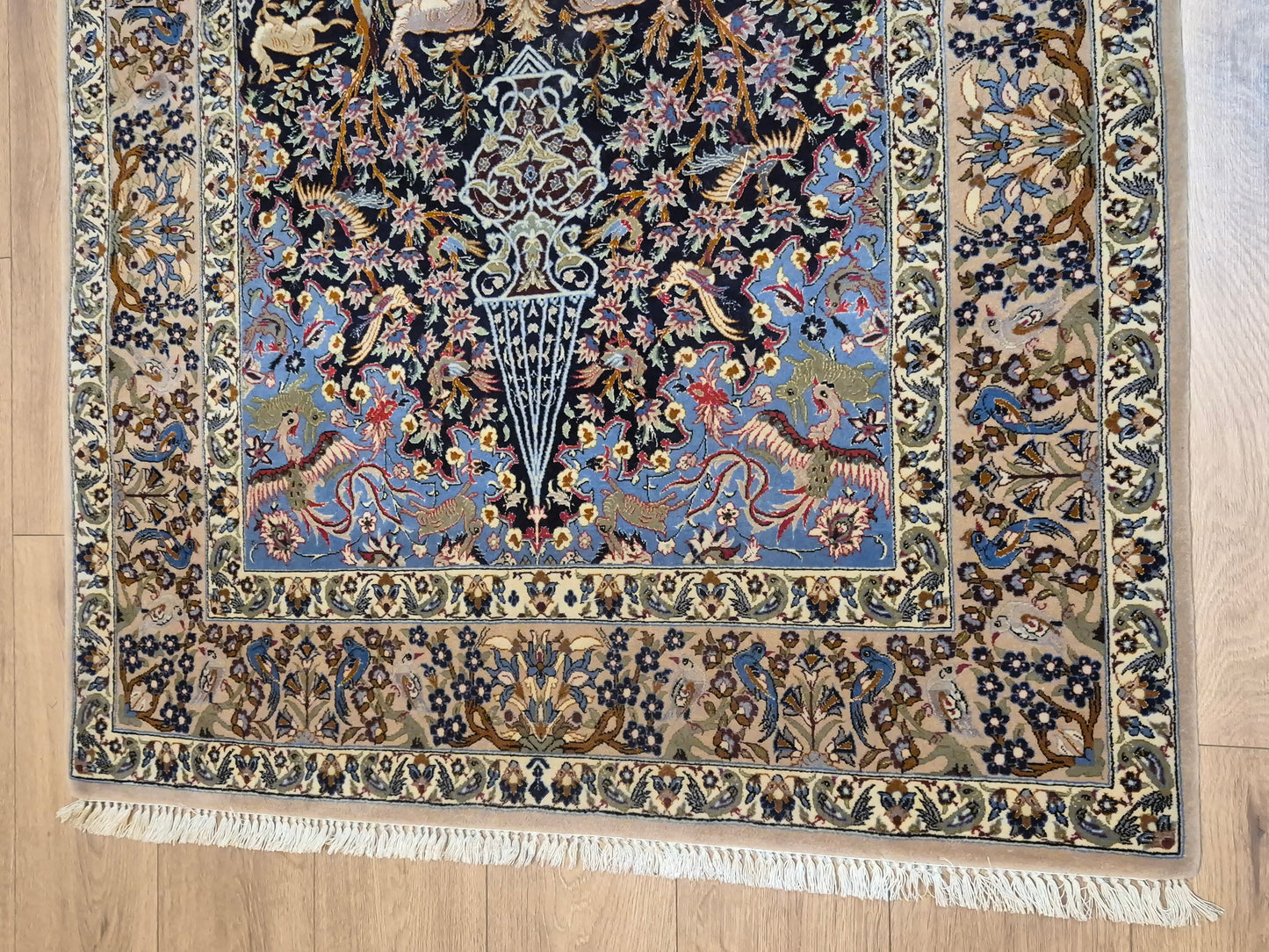 Isfahan Teppich – Korkwolle mit Seide, Jagdszene, feine Knüpfung