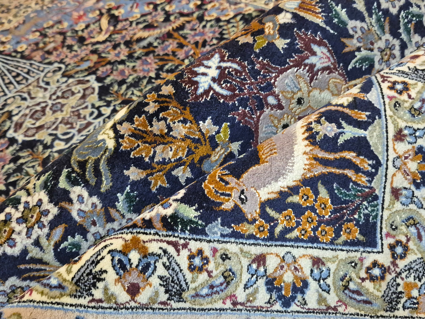 Isfahan Teppich – Korkwolle mit Seide, Jagdszene, feine Knüpfung