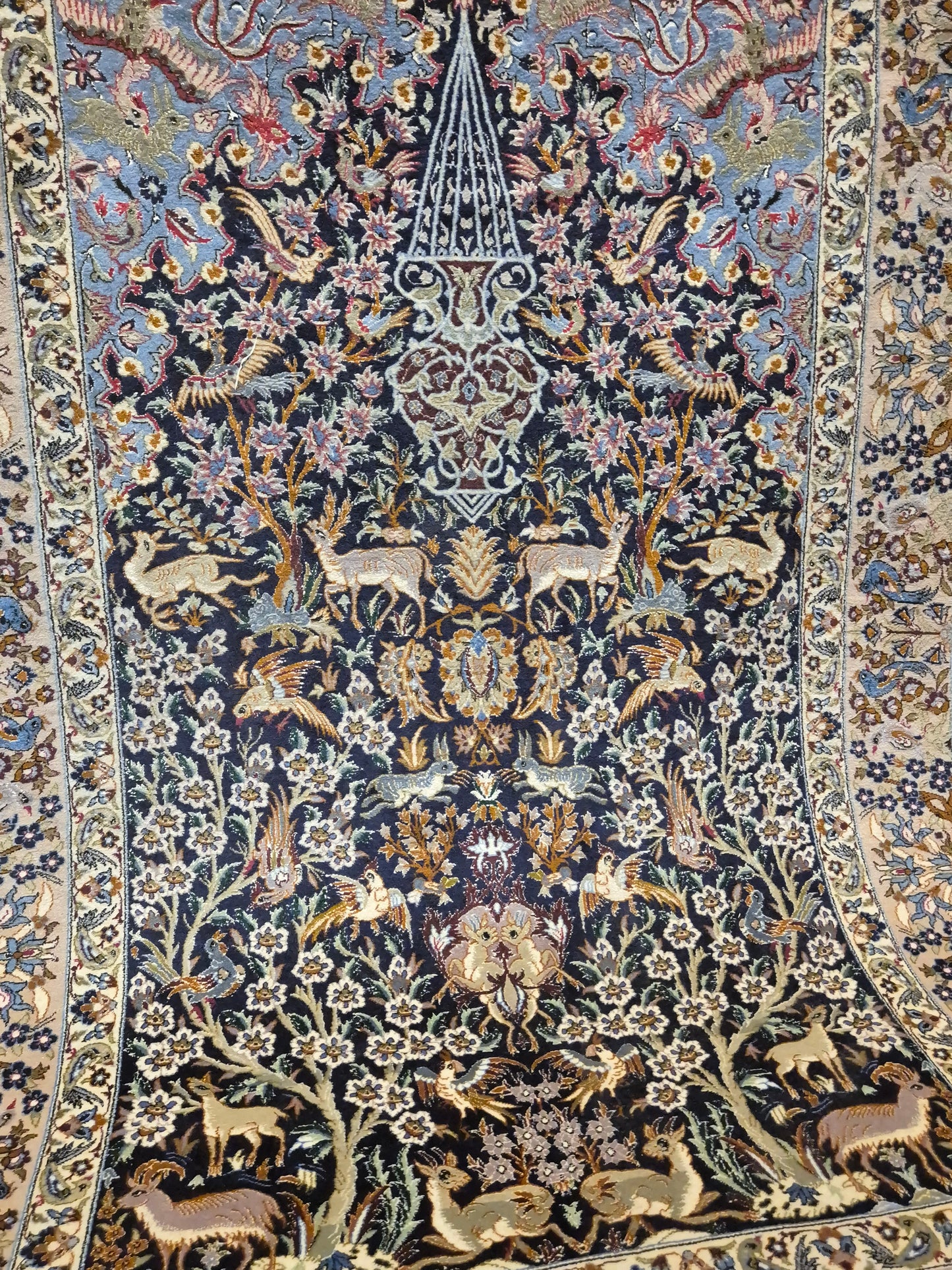 Isfahan Teppich – Korkwolle mit Seide, Jagdszene, feine Knüpfung