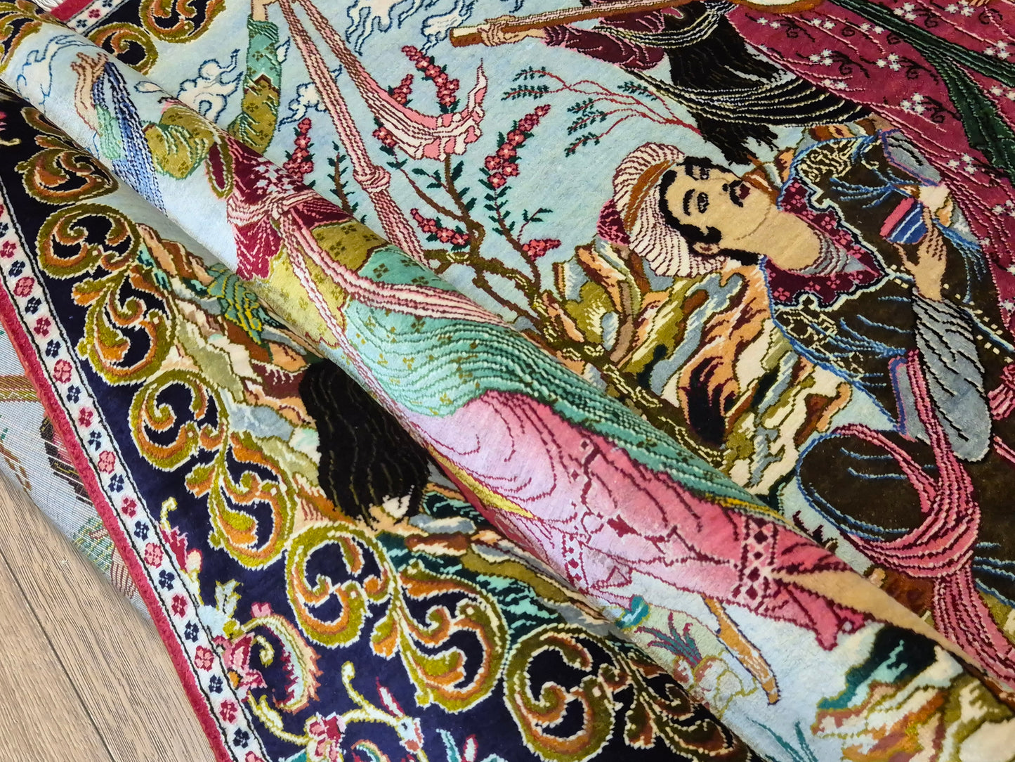 Ghom Teppich reine Seide figürliche Darstellung feine Knüpfung