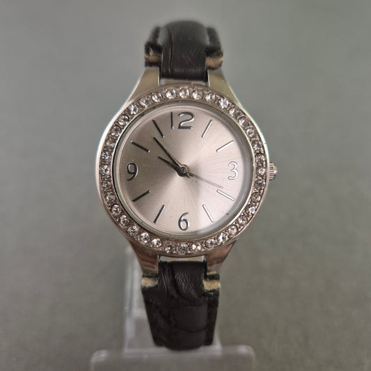 Astral Damen Uhr – Silbernes Design mit Strassbesatz