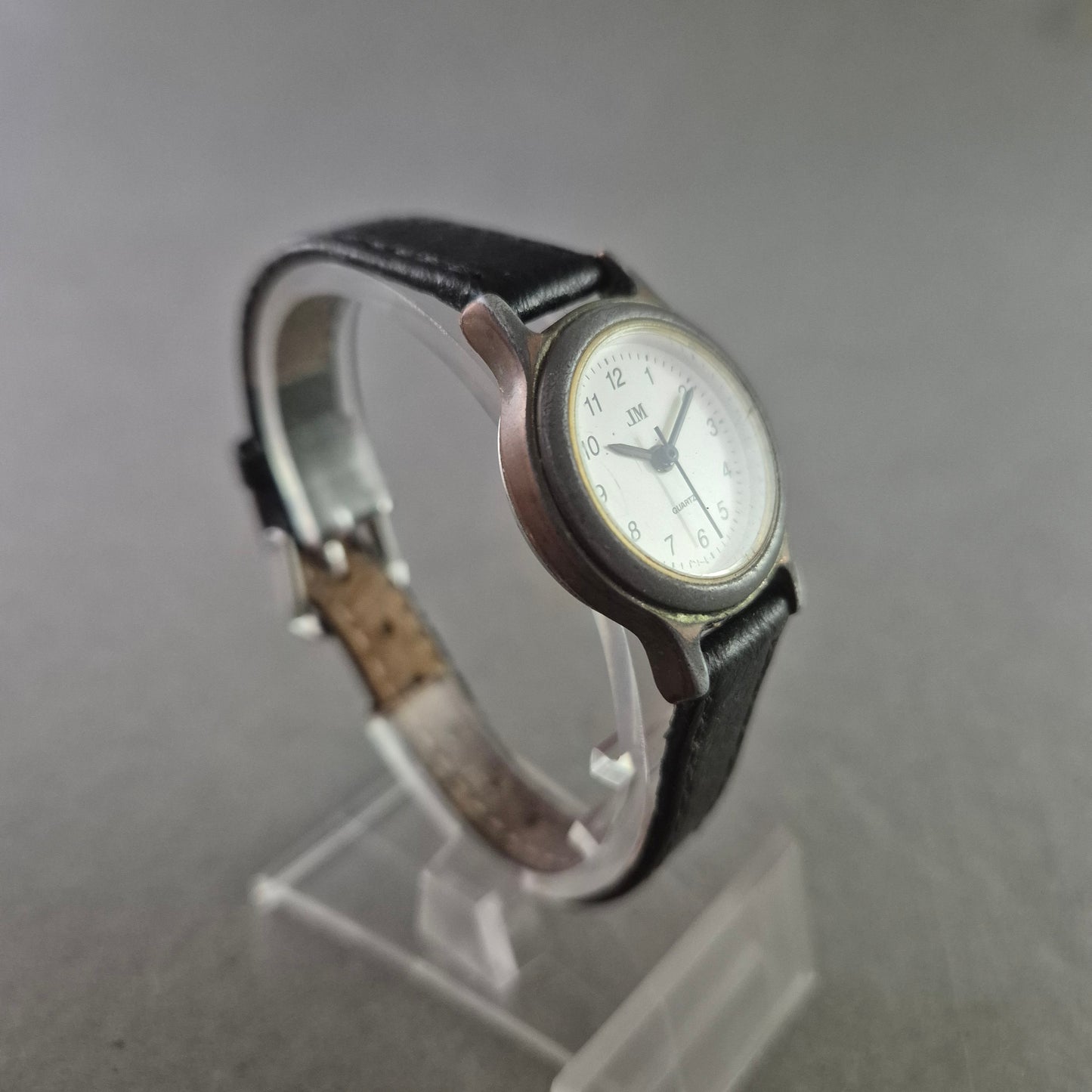 JM Damen Uhr – Klassisches Design mit schwarzem Lederarmband