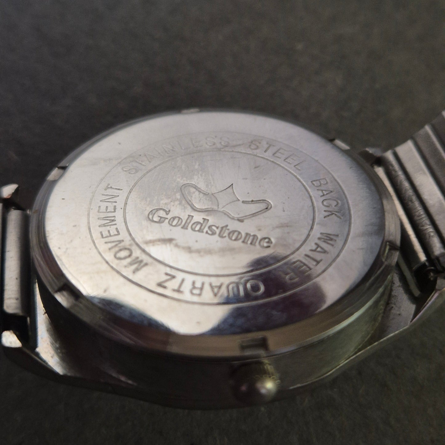 Goldstone Herren Uhr – Vintage Design mit Wochentags- und Datumsanzeige