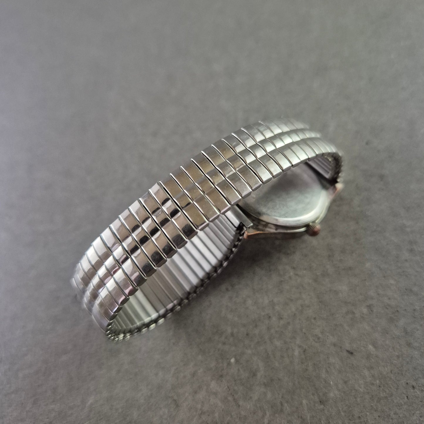 Excellanc Damen Uhr – Klassisches Design mit Stretcharmband