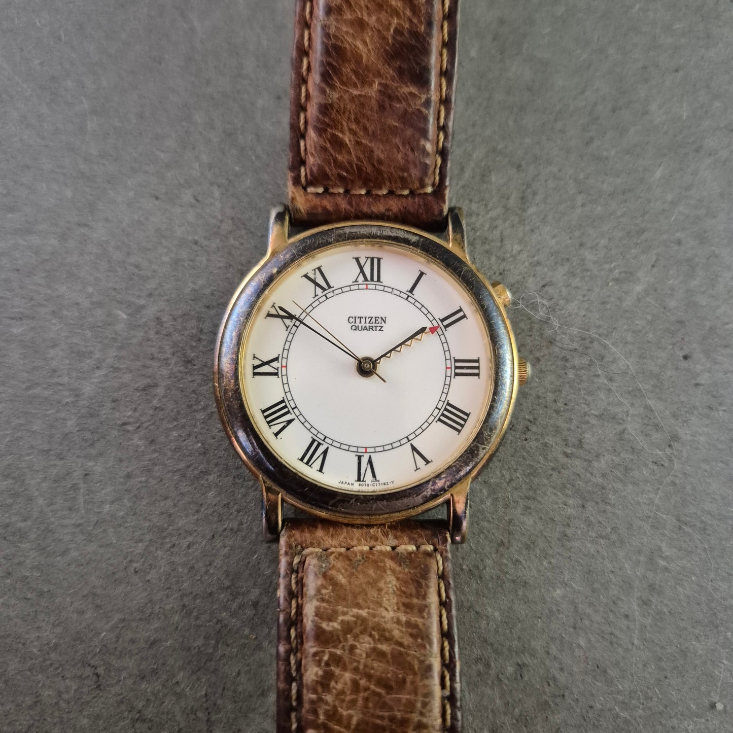 Klassische Citizen Damen Uhr – Elegantes Design mit römischen Ziffern