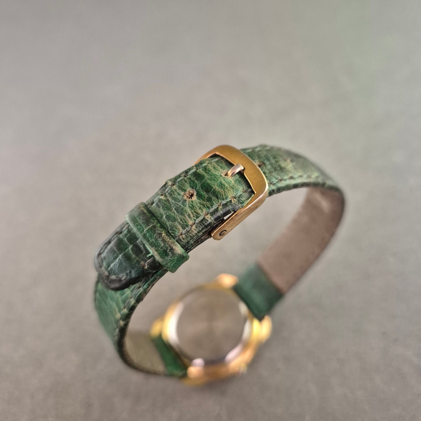 Benetton Damen Uhr by Bulova – Vintage mit Blumenmotiv