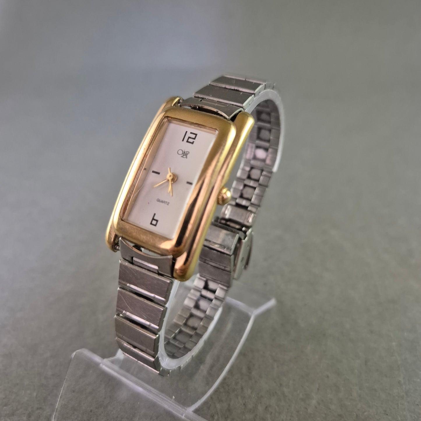 Elegante Damen Uhr – Rechteckiges Design mit Bicolor-Armband