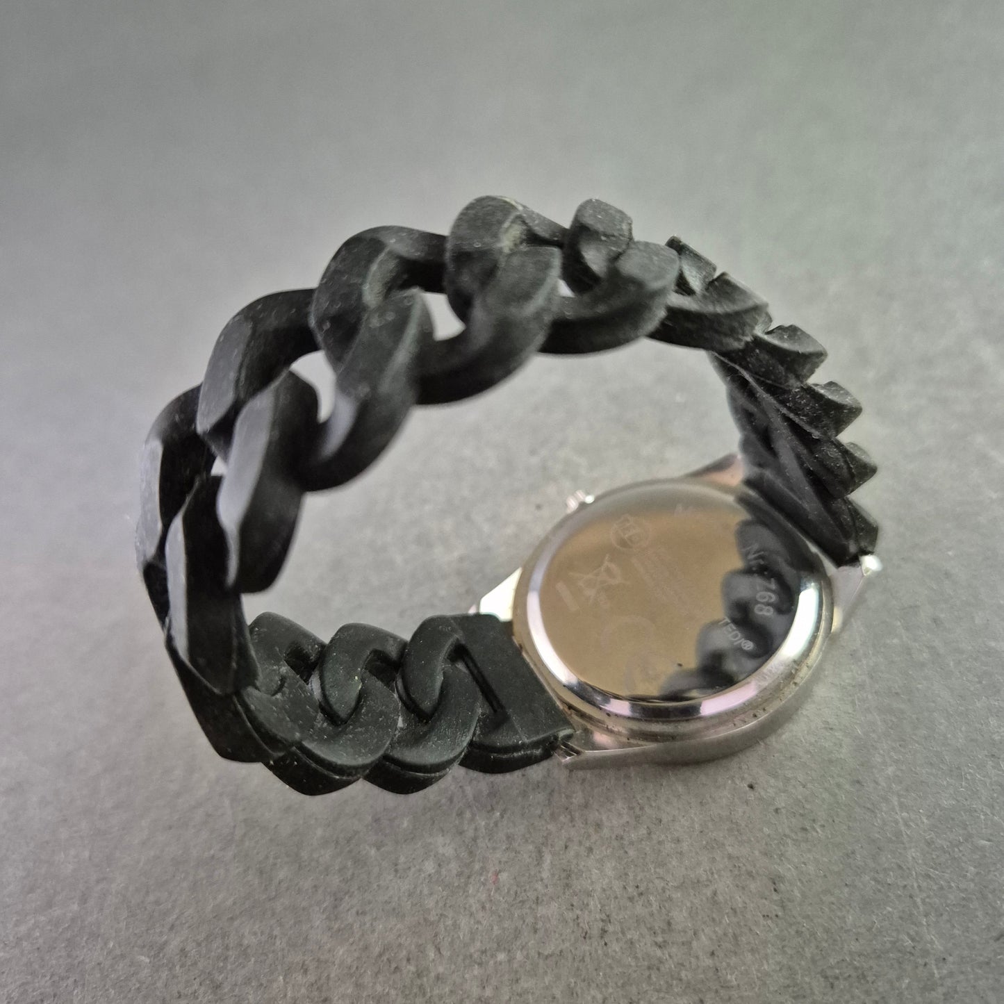 Glamouröse Damen Uhr mit Strass-Lünette und Kettenglieder-Armband