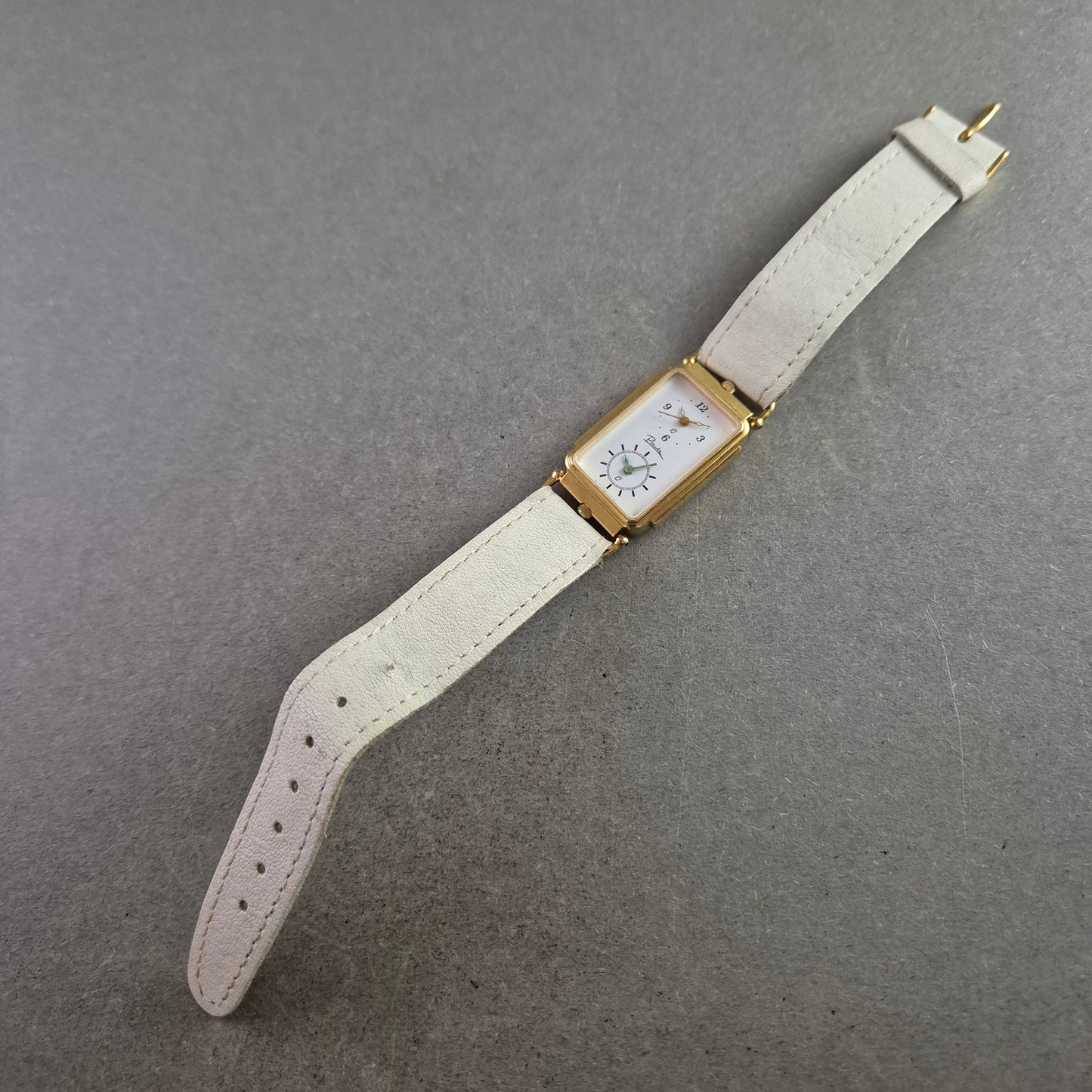 Elegante Damen Uhr Pitanke mit Subsekunde und hellem Lederband