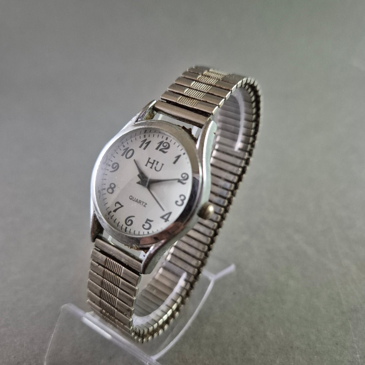 Klassische Damen Uhr HU mit Flexband in Silberfarben