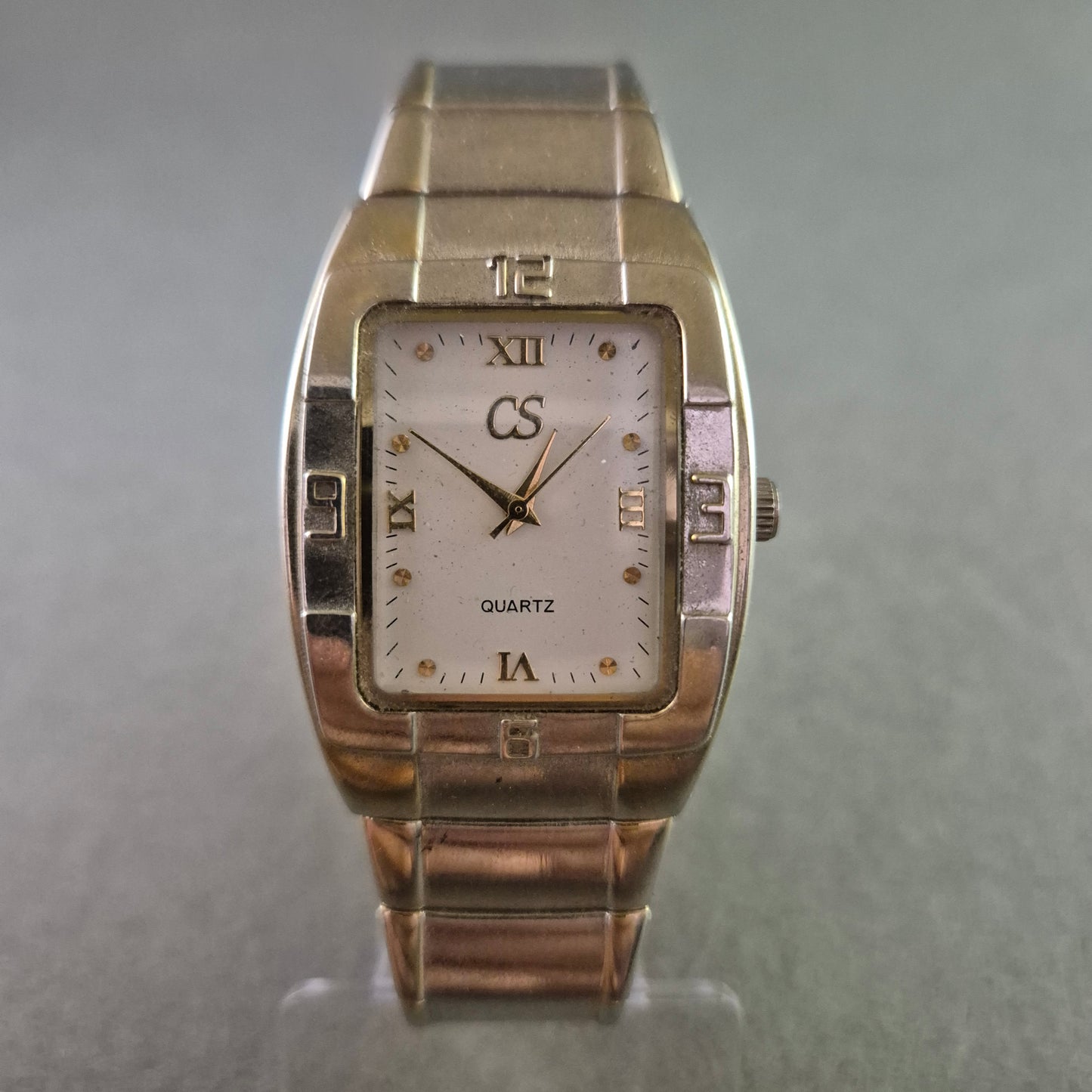 Elegante Damen Uhr CS mit römischen Ziffern und Metallband