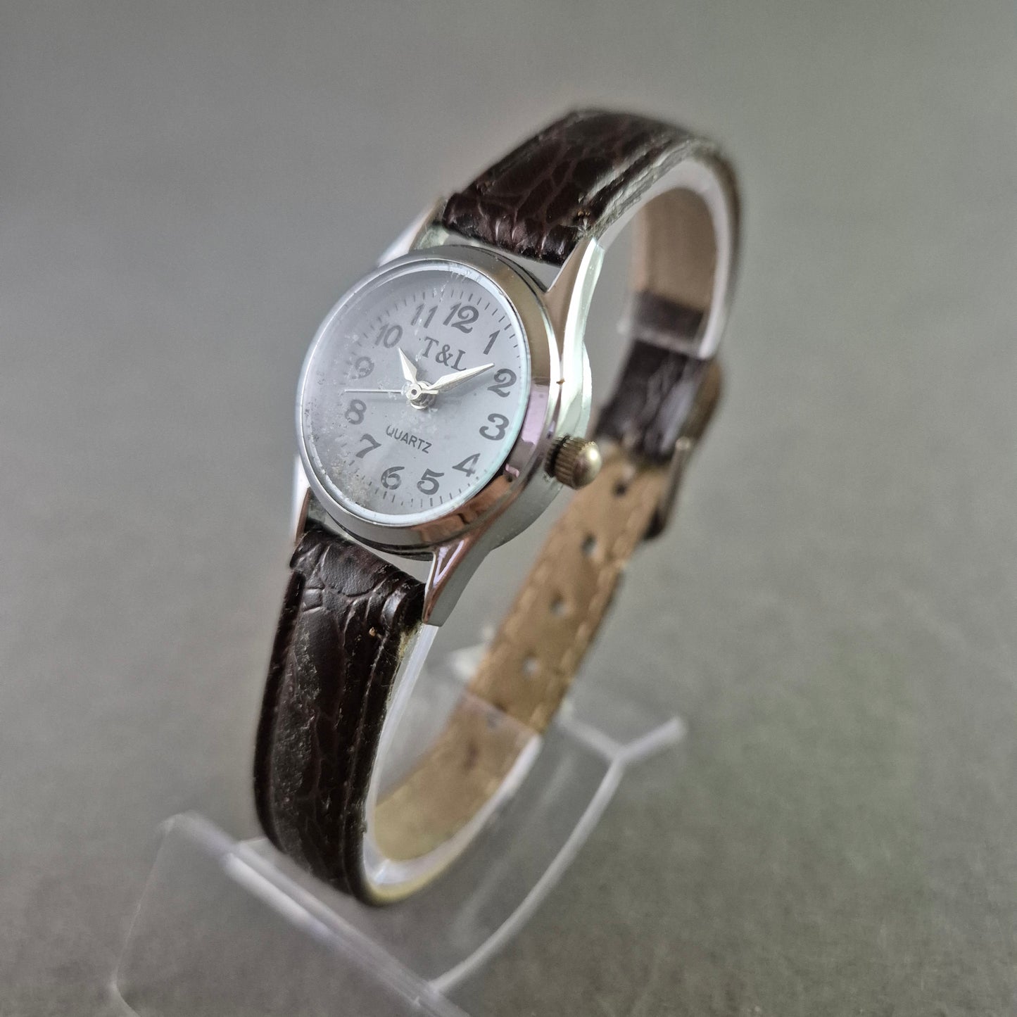 Klassische Damen Uhr T&L mit Lederarmband