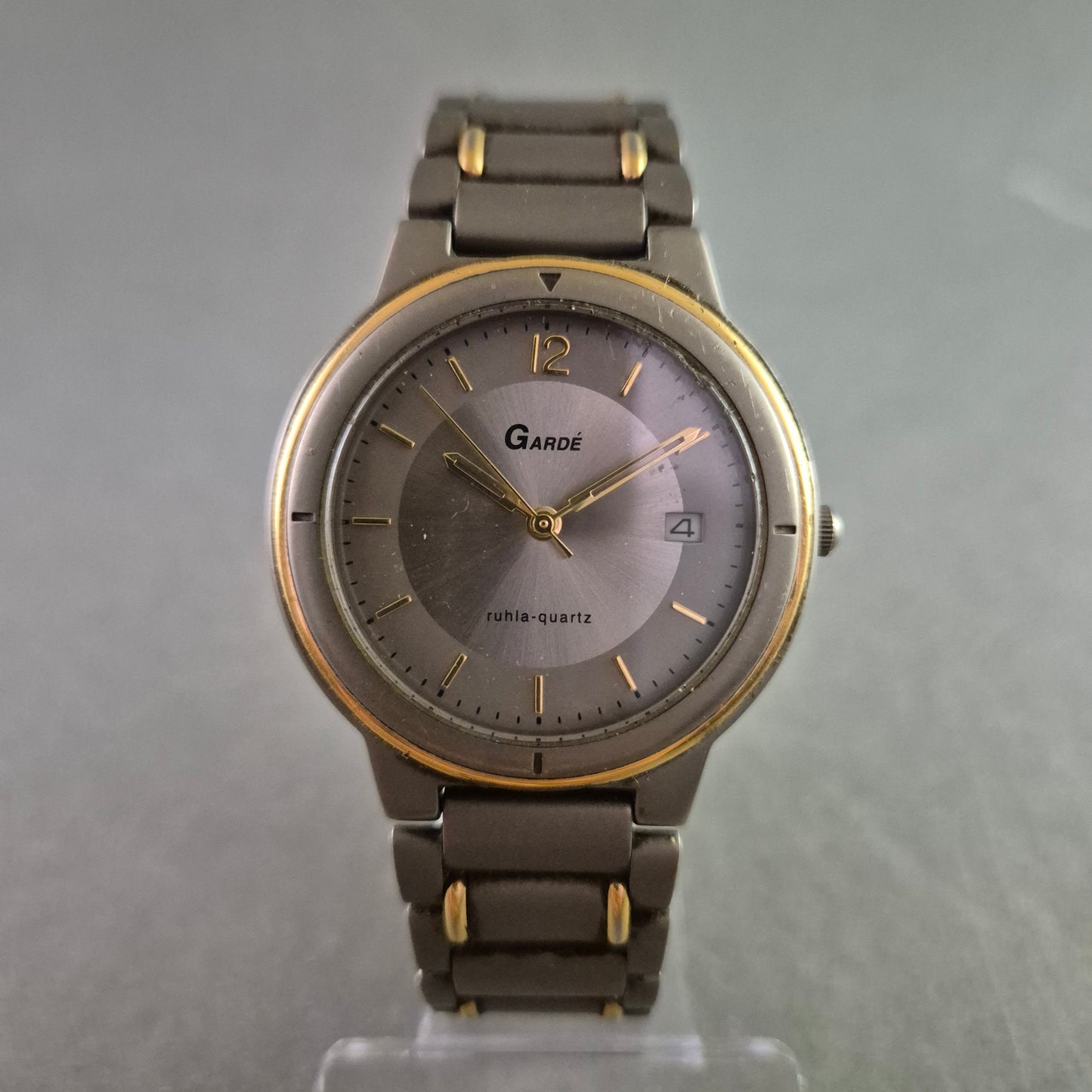 Robuste Unisex Uhr GARDÉ mit Titanium und Bicolor-Design