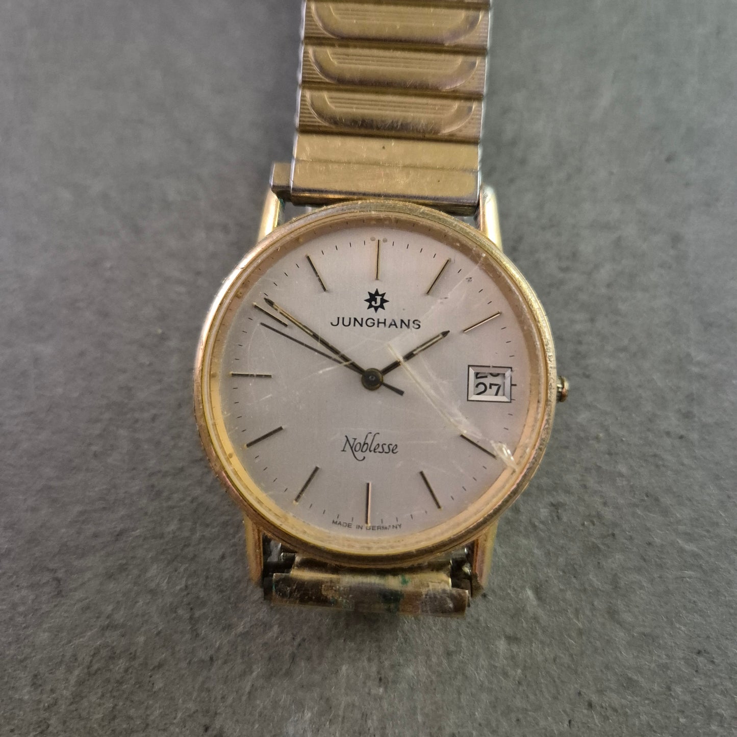 Klassische Damen Uhr Junghans Noblesse mit Datum und Flexband