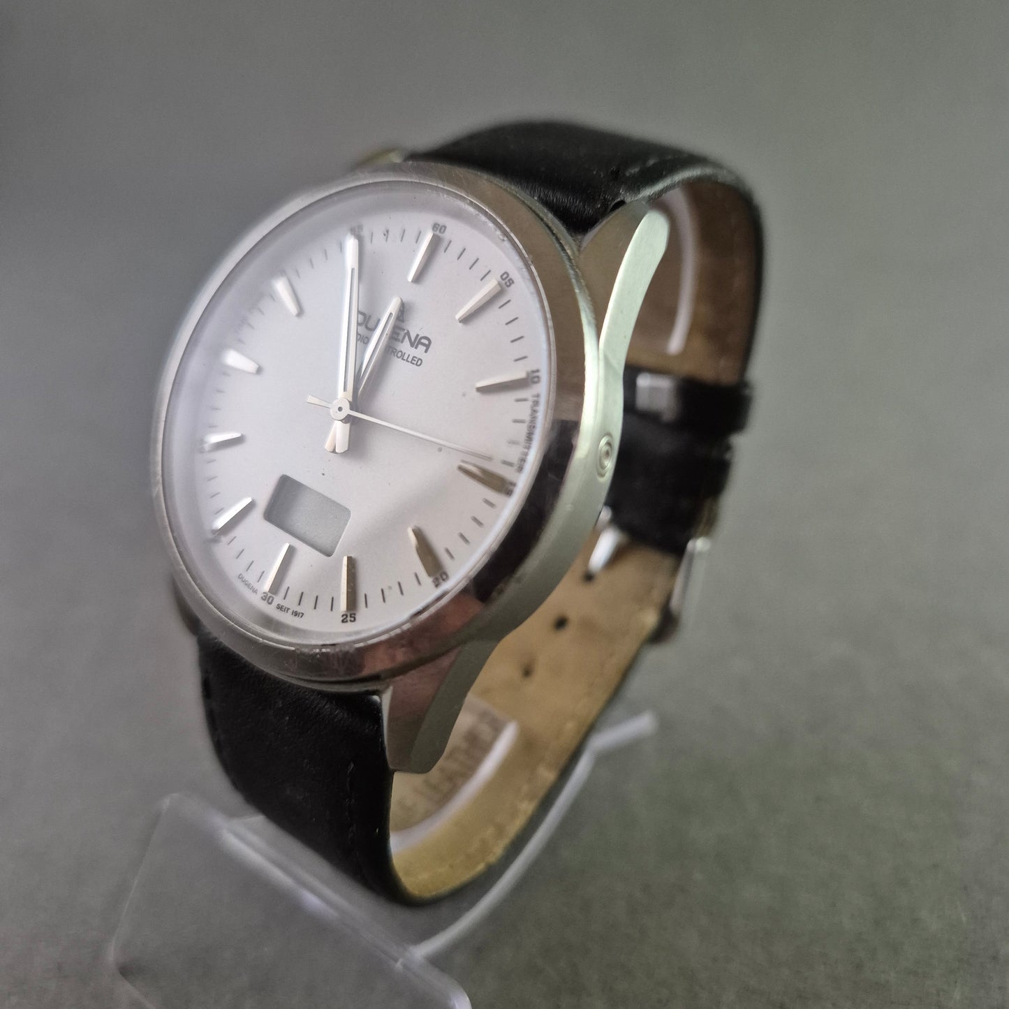 Moderne Herren Uhr Dugena Funkgesteuert mit Lederband