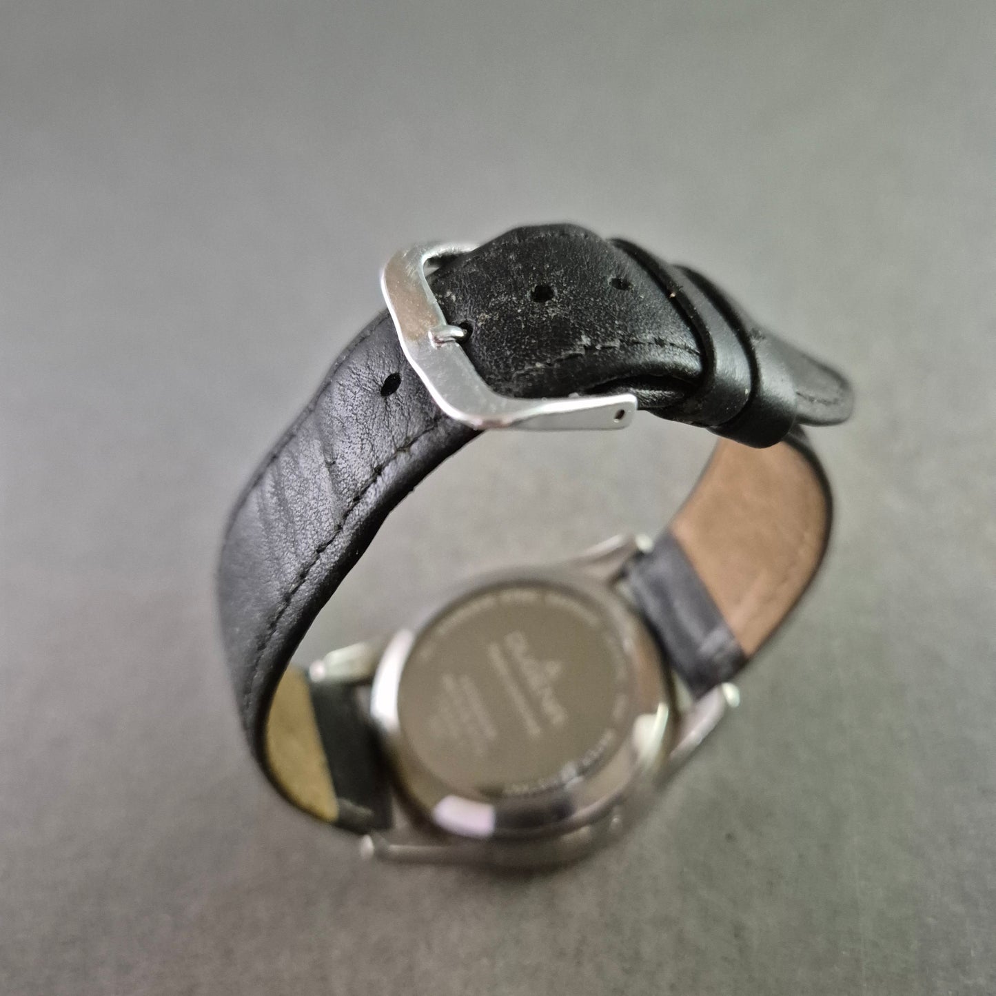 Moderne Herren Uhr Dugena Funkgesteuert mit Lederband