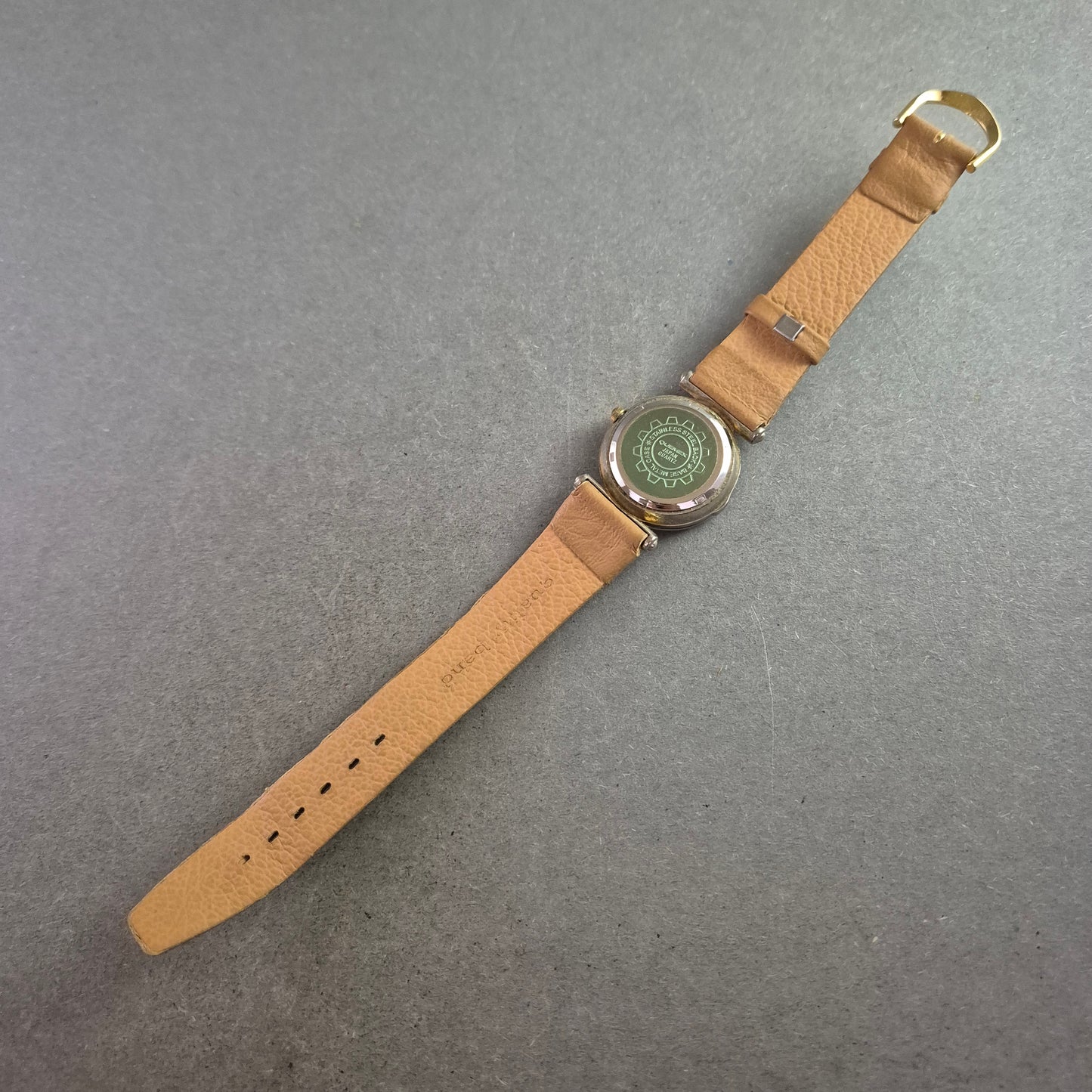 Elegante Damen Uhr Quemex V.I.P. mit facettenreicher Lünette