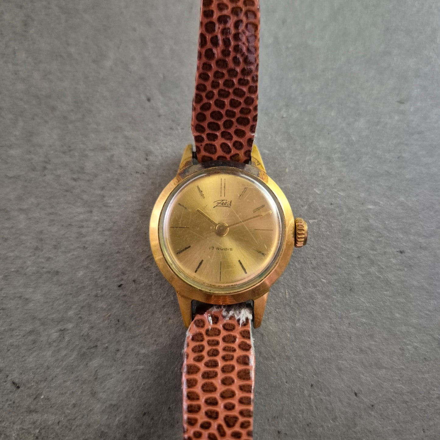 Vintage Damen Uhr ZARIA 17 Rubis mit Gold und Krokoband