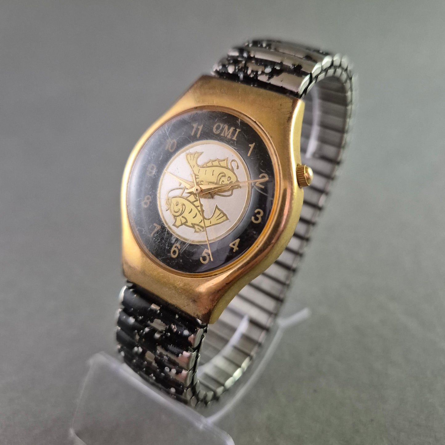 Herren Uhr CMI mit Fisch-Motiv und Bicolor-Flexband