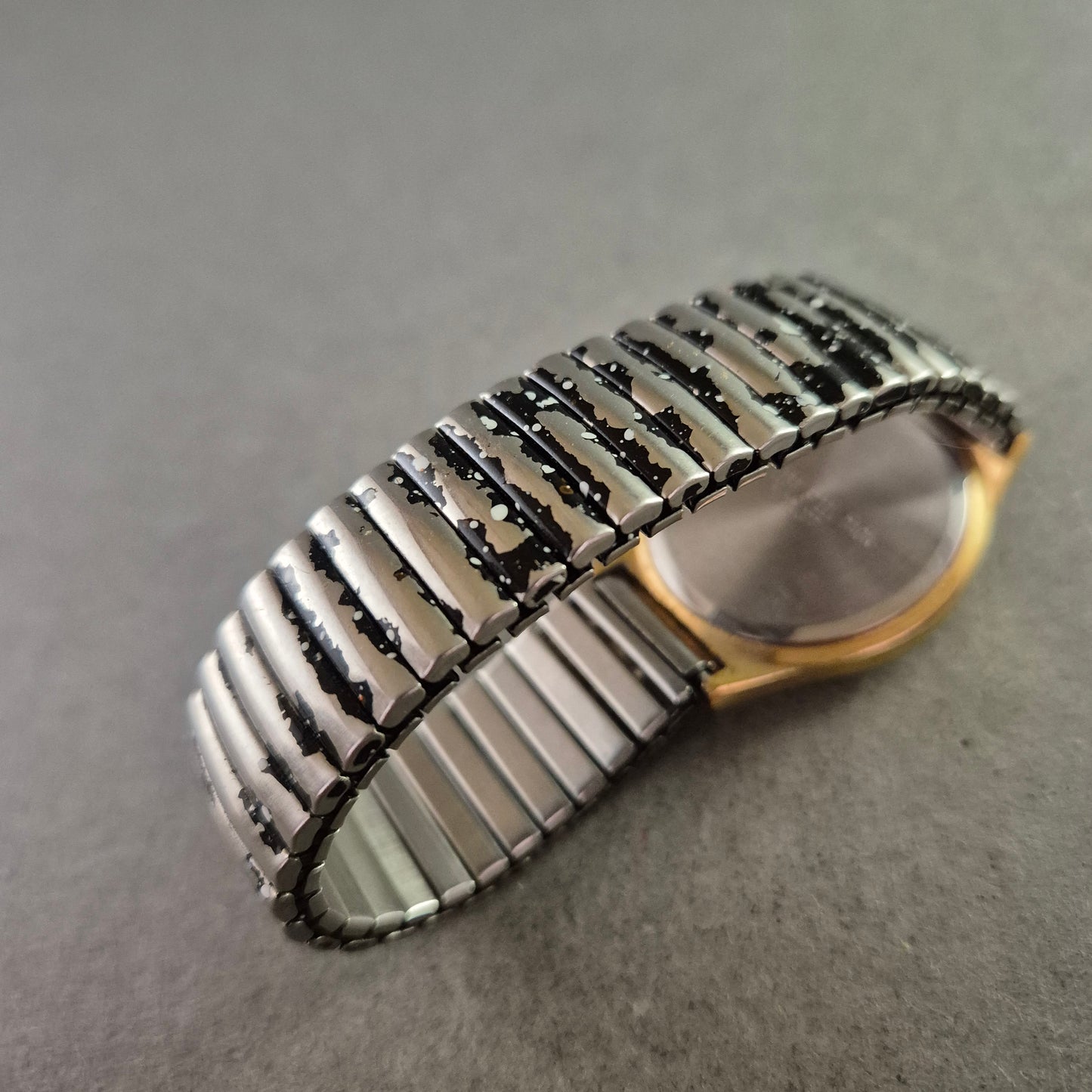 Herren Uhr CMI mit Fisch-Motiv und Bicolor-Flexband