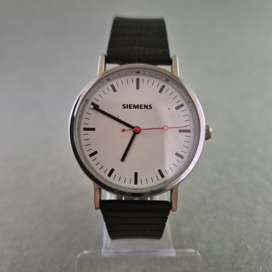 Herren Uhr SIEMENS mit schlichtem Design und schwarzem Lederarmband