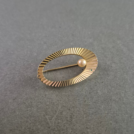Elegante Vintage Brosche in Goldoptik mit Zierperle – Ovales Design