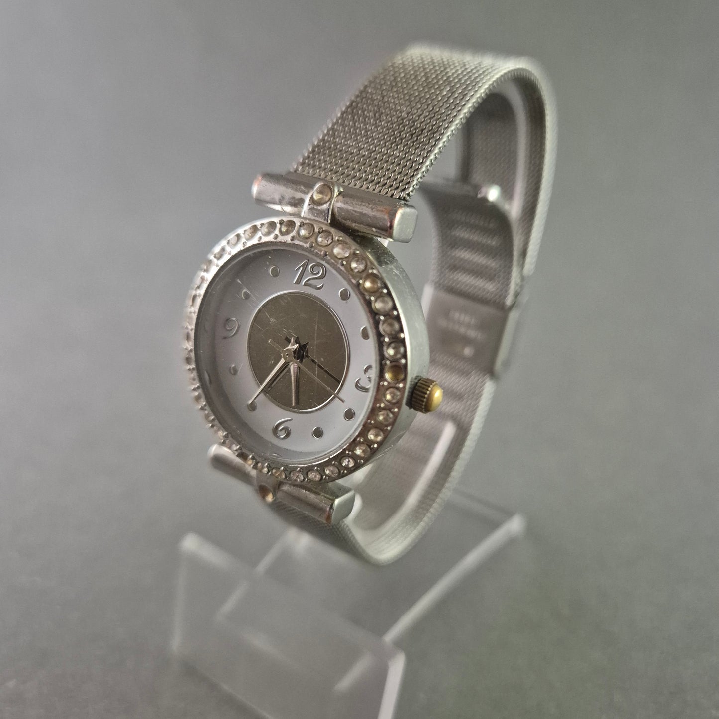 LBVYR Damen Uhr mit Mesharmband und Strassbesatz