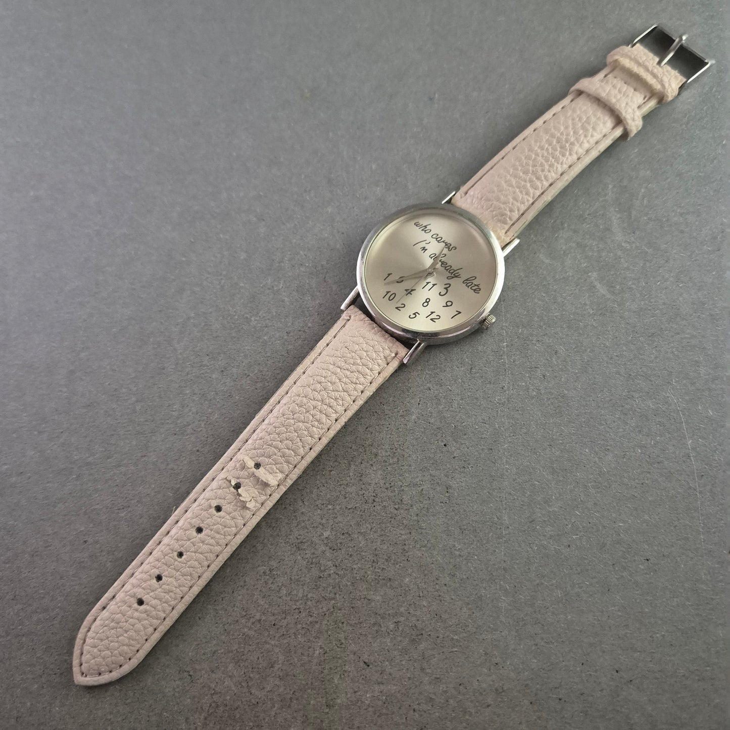 Lustige Damen Uhr mit Spruch und Beige Lederarmband