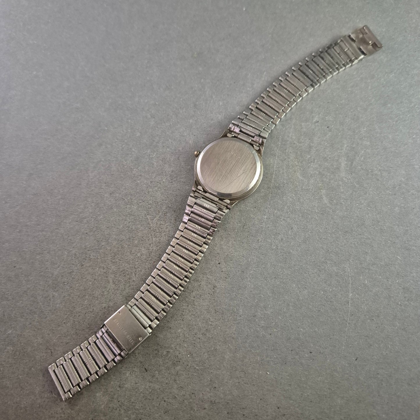 Adora Herren Uhr mit Schwarzem Zifferblatt und Edelstahlarmband