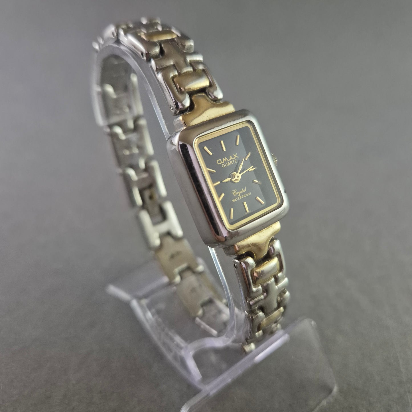 Omax Damen Uhr mit Schwarzem Zifferblatt und Edelstahlarmband