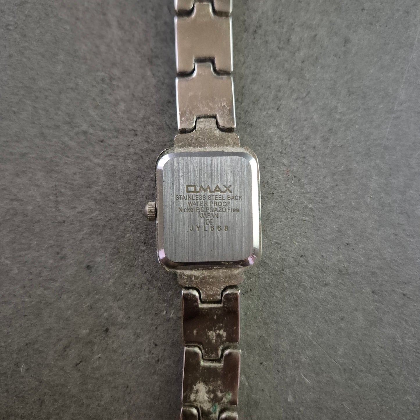 Omax Damen Uhr mit Schwarzem Zifferblatt und Edelstahlarmband