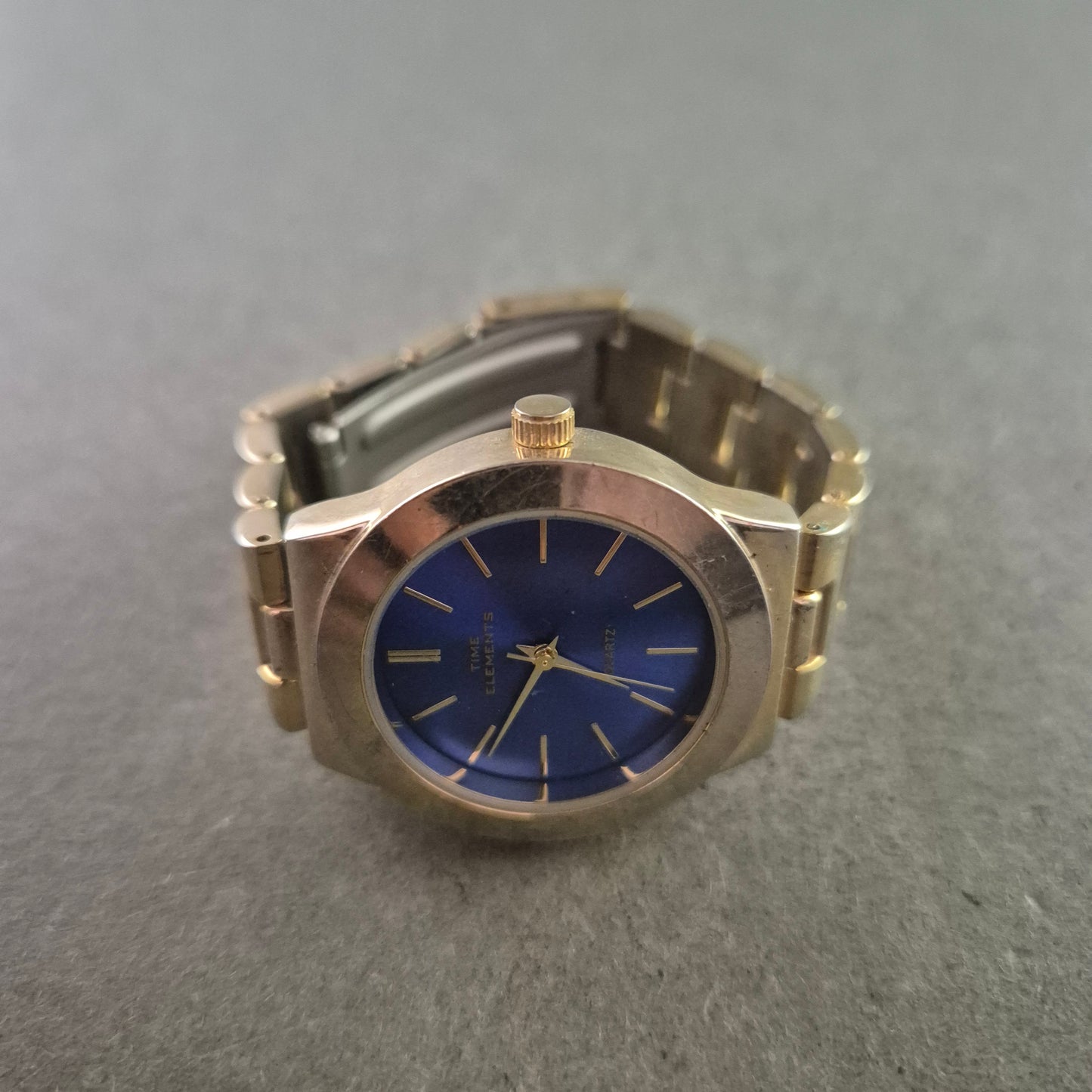 Time Elements Damen Uhr mit Blauem Zifferblatt und Goldarmband