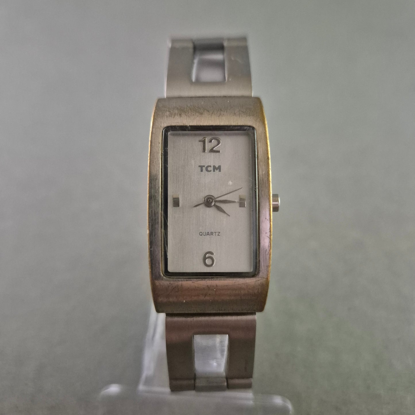 TCM Damen Uhr mit Rechteckigem Gehäuse und Edelstahlarmband