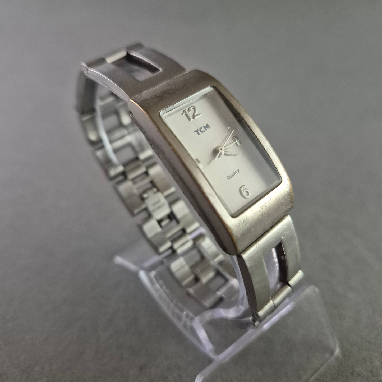 TCM Damen Uhr mit Rechteckigem Gehäuse und Edelstahlarmband