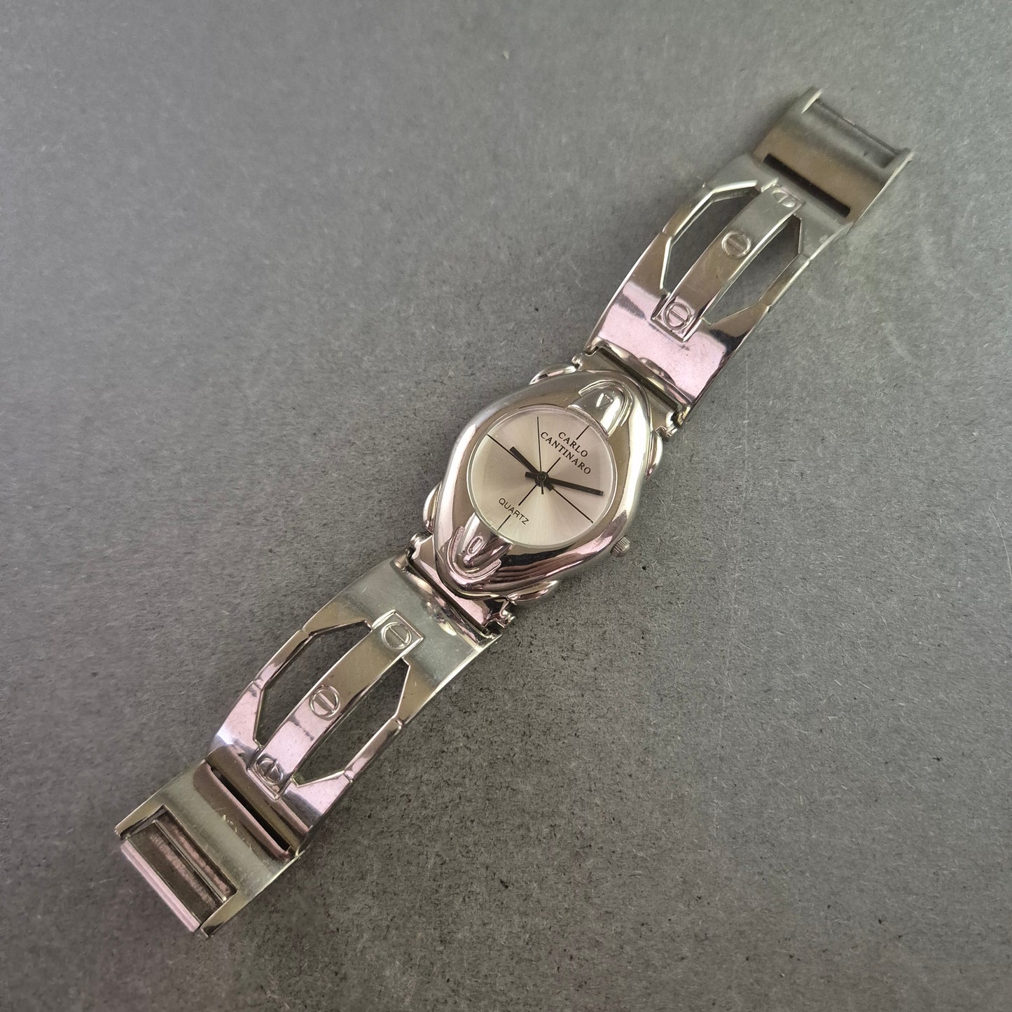 Carlo Cantinaro Damen Uhr – Eleganz in Silberoptik