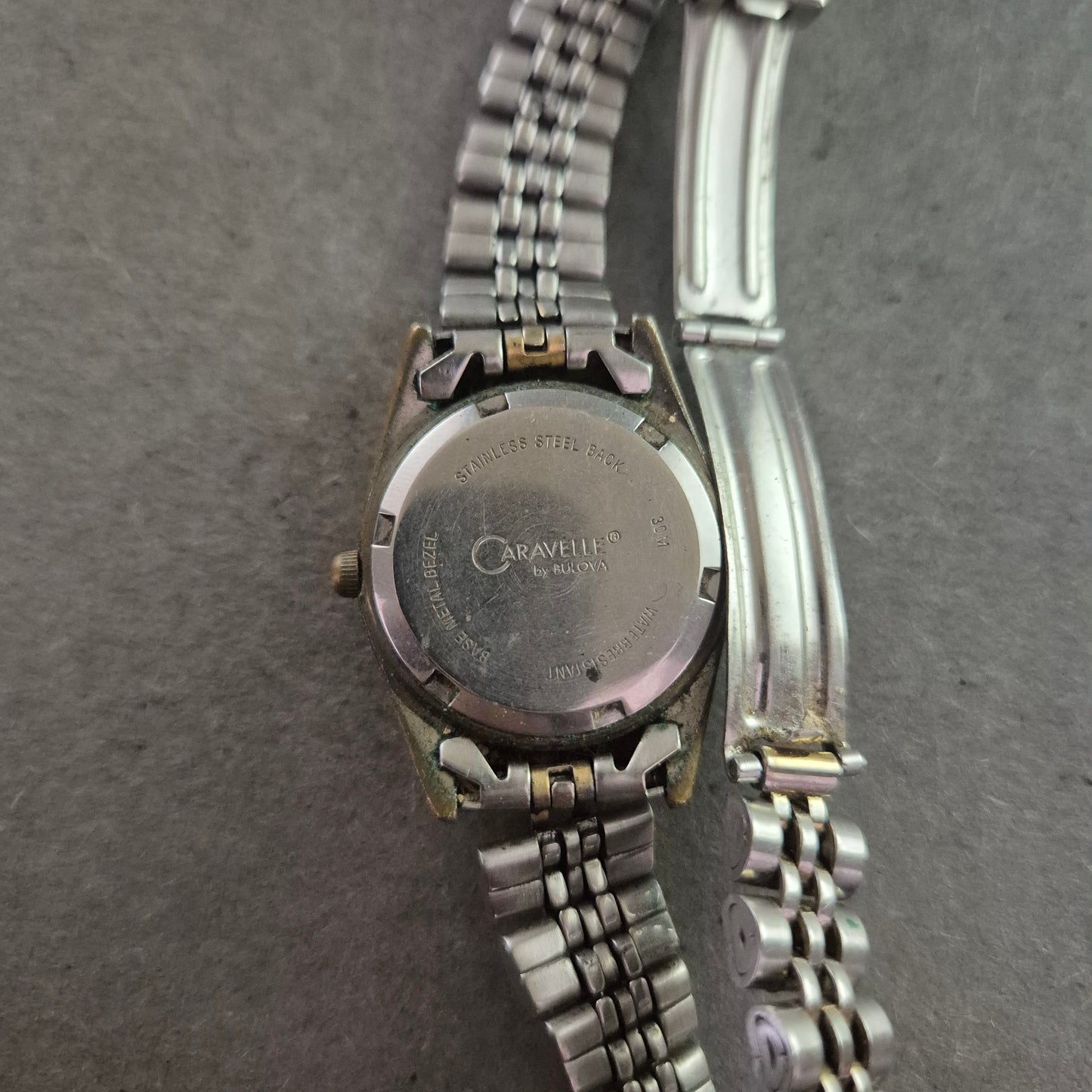 Caravelle by Bulova Herren Uhr – Vintage Moonphase Design