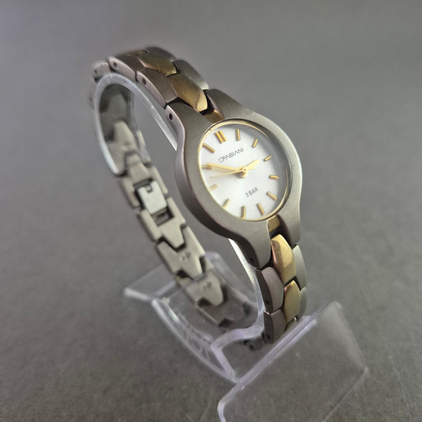 Fabiani Damen Uhr – Titan Gehäuse mit Bicolor Armband