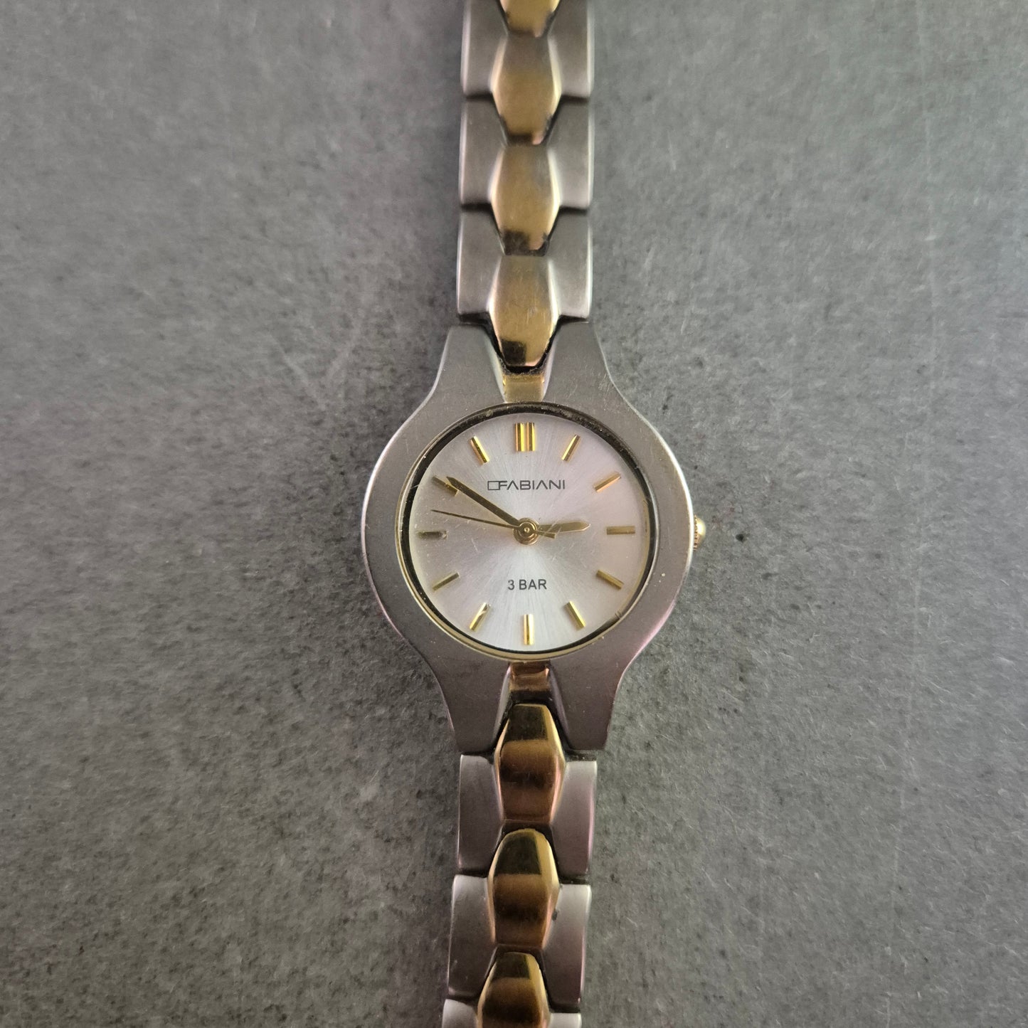 Fabiani Damen Uhr – Titan Gehäuse mit Bicolor Armband