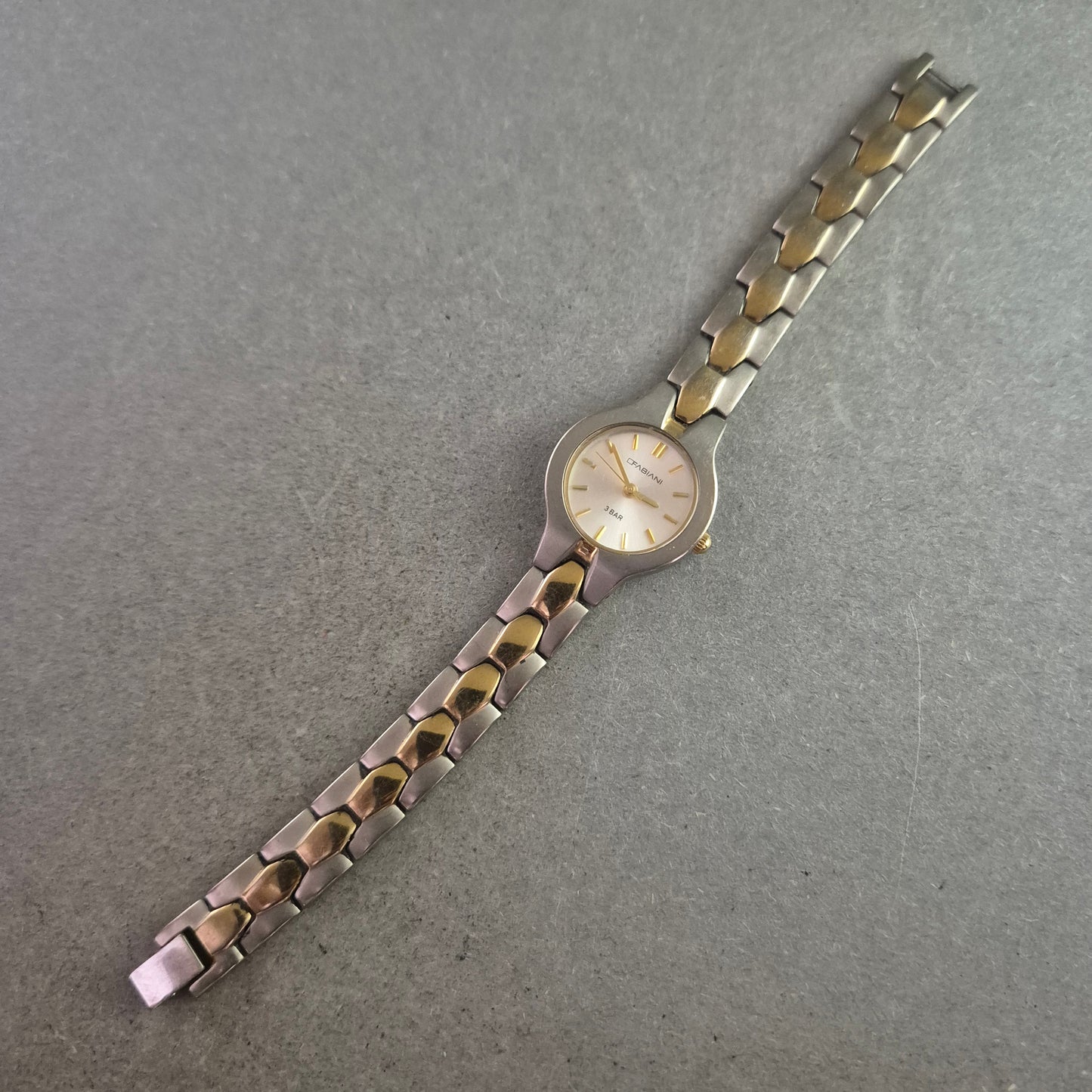 Fabiani Damen Uhr – Titan Gehäuse mit Bicolor Armband