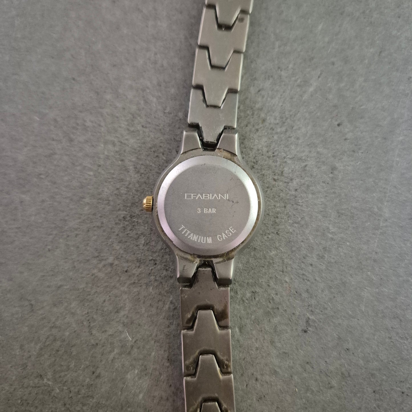 Fabiani Damen Uhr – Titan Gehäuse mit Bicolor Armband