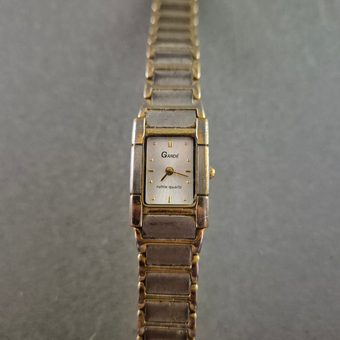 Vintage Garde Damen Uhr – Rechteckiges Design, Ruhla-Quartz