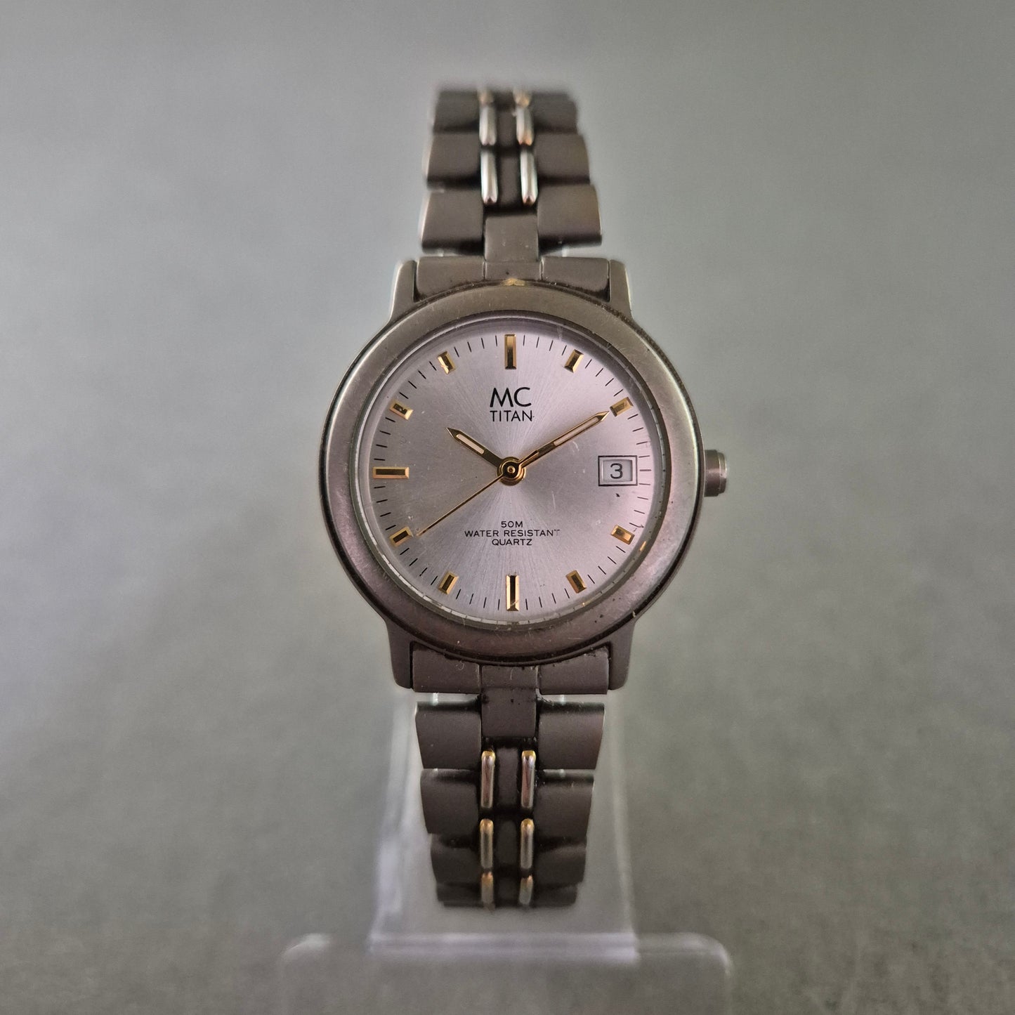 MC Titan Damen Uhr – Quarz mit Datum, 5 ATM wasserdicht