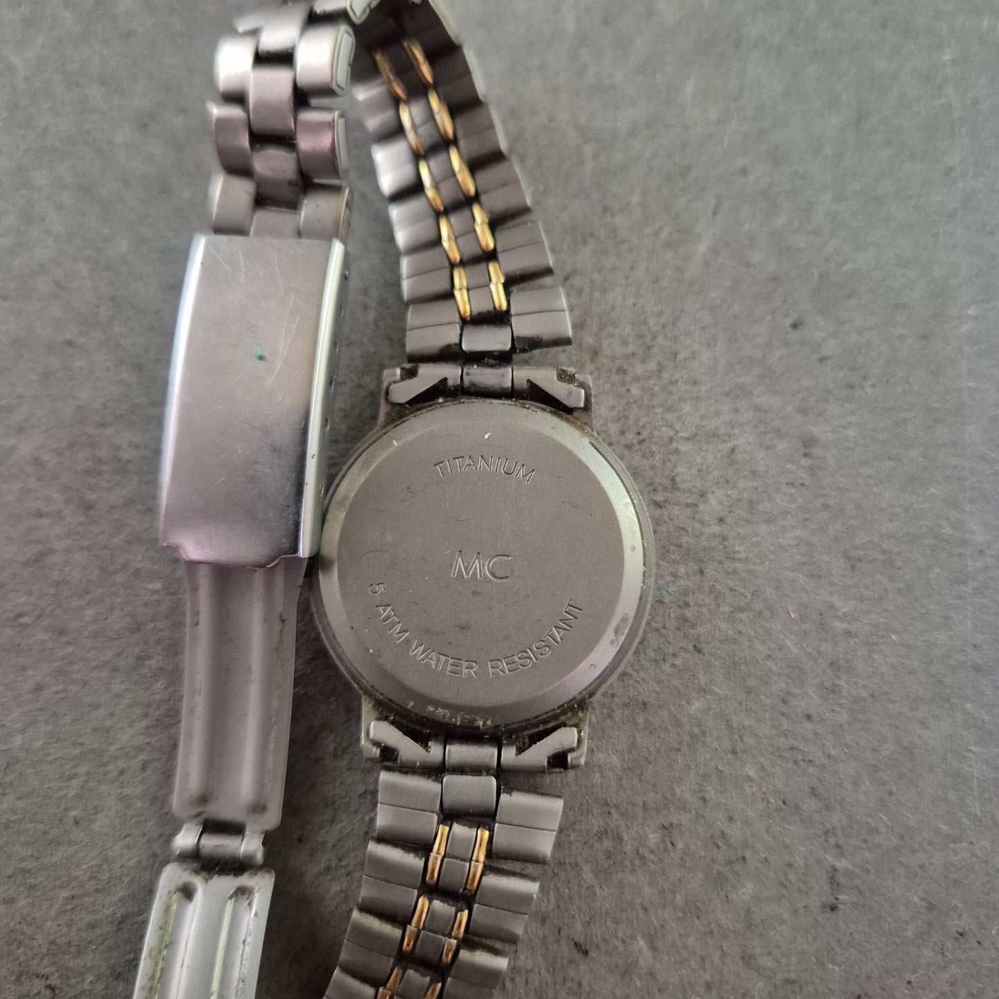 MC Titan Damen Uhr – Quarz mit Datum, 5 ATM wasserdicht