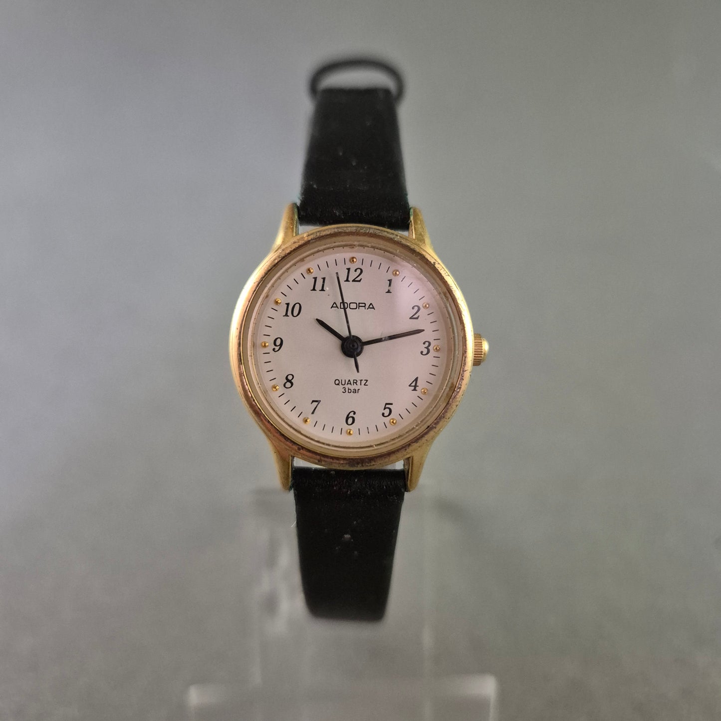 MC Titan Damen Uhr – Quarz mit Datum, 5 ATM wasserdicht