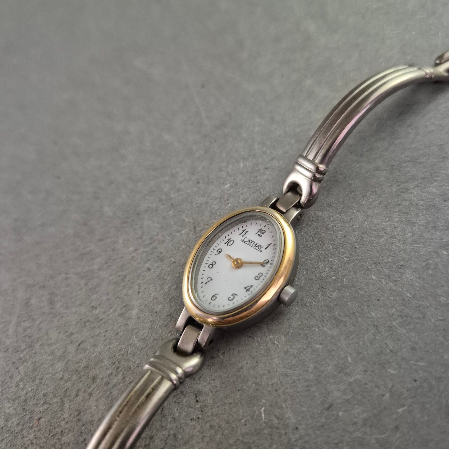 Cathay Damen Uhr – Titan Gehäuse mit Bicolor Akzenten