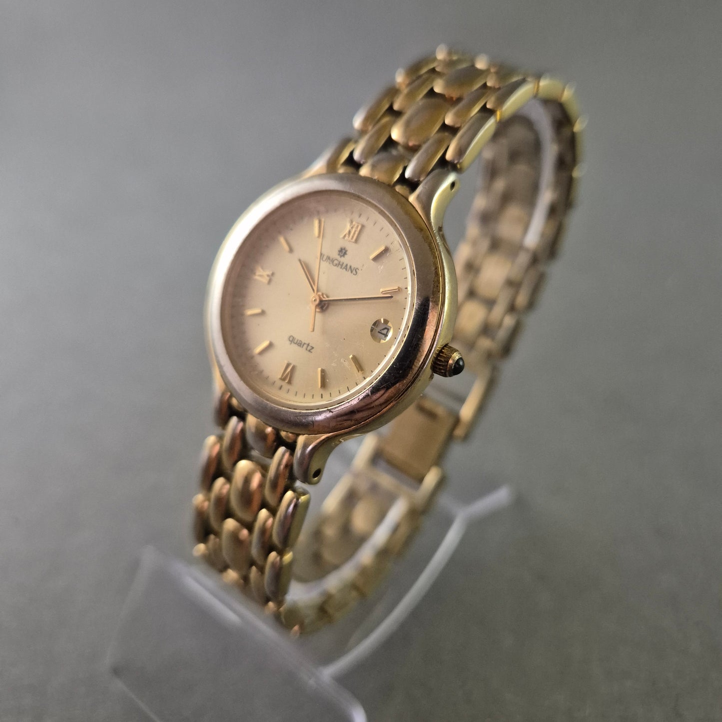 Junghans Damen Uhr – Quarz vergoldet mit Datumsanzeige