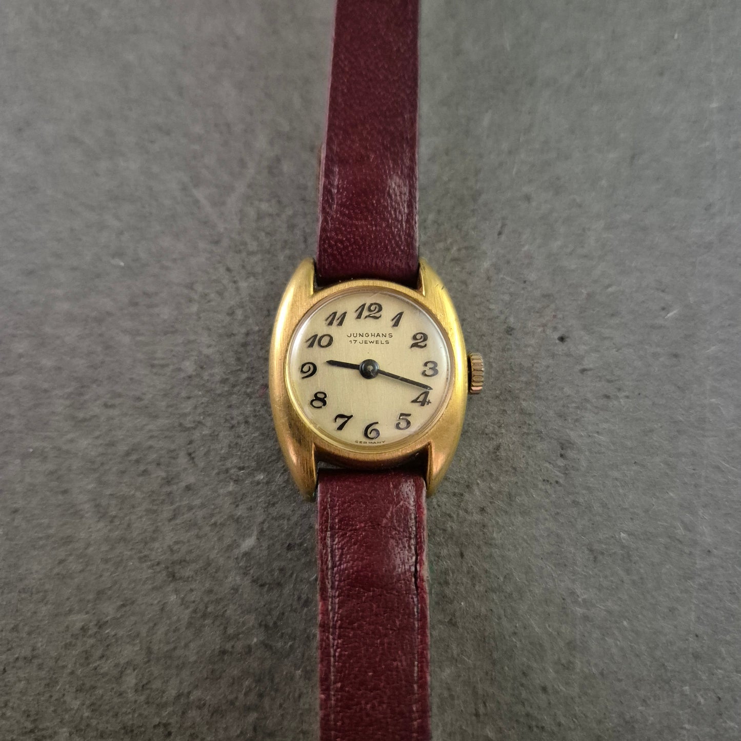 Junghans Damen Uhr – Vintage Handaufzug 17 Jewels