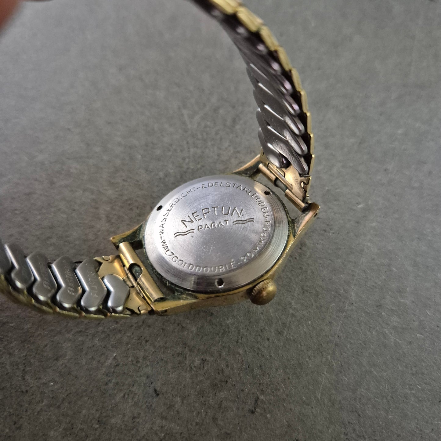 Neptun Herren Uhr – Vintage Handaufzug mit 15 Rubis