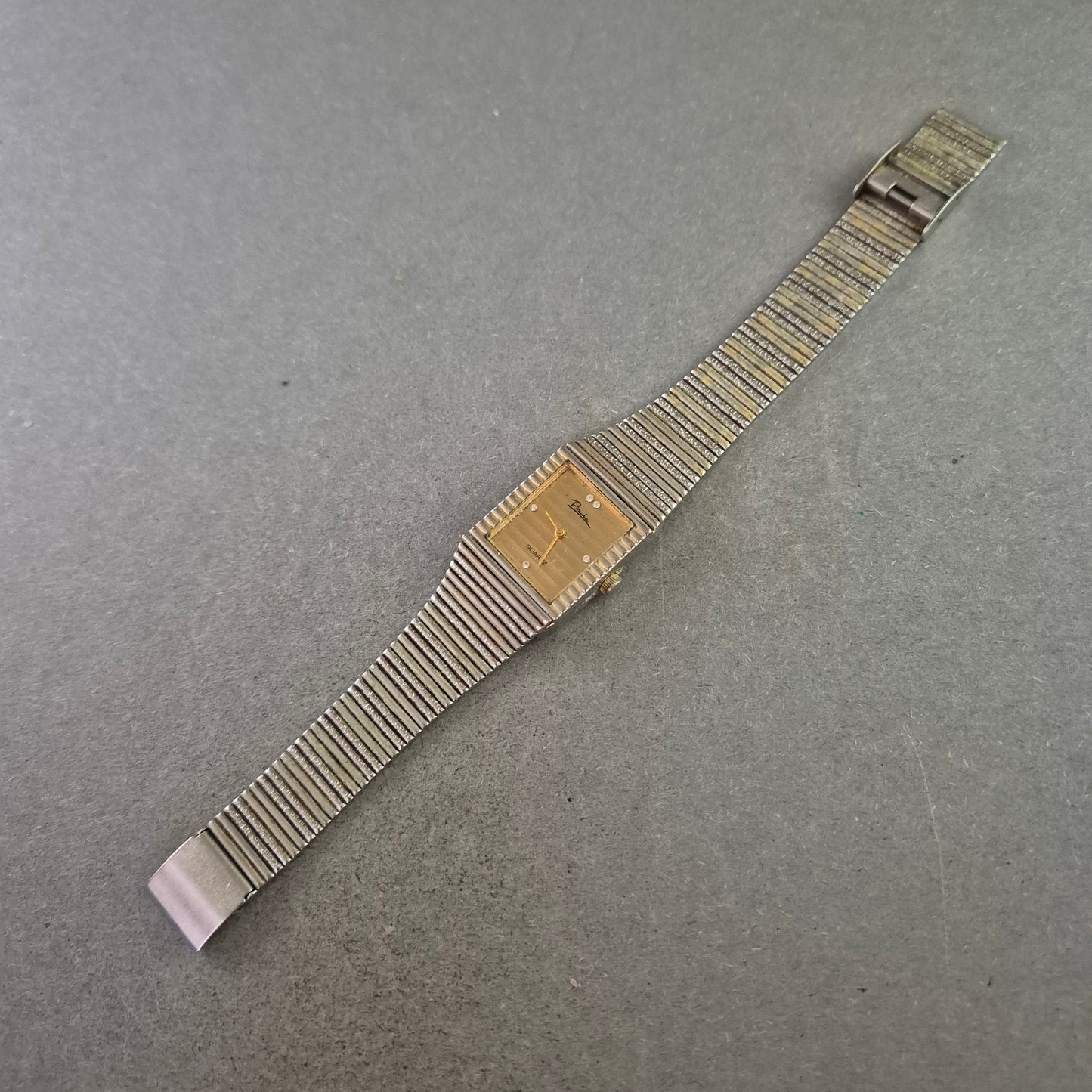 Primada Herren Uhr – Vintage Quarz mit Strukturarmband