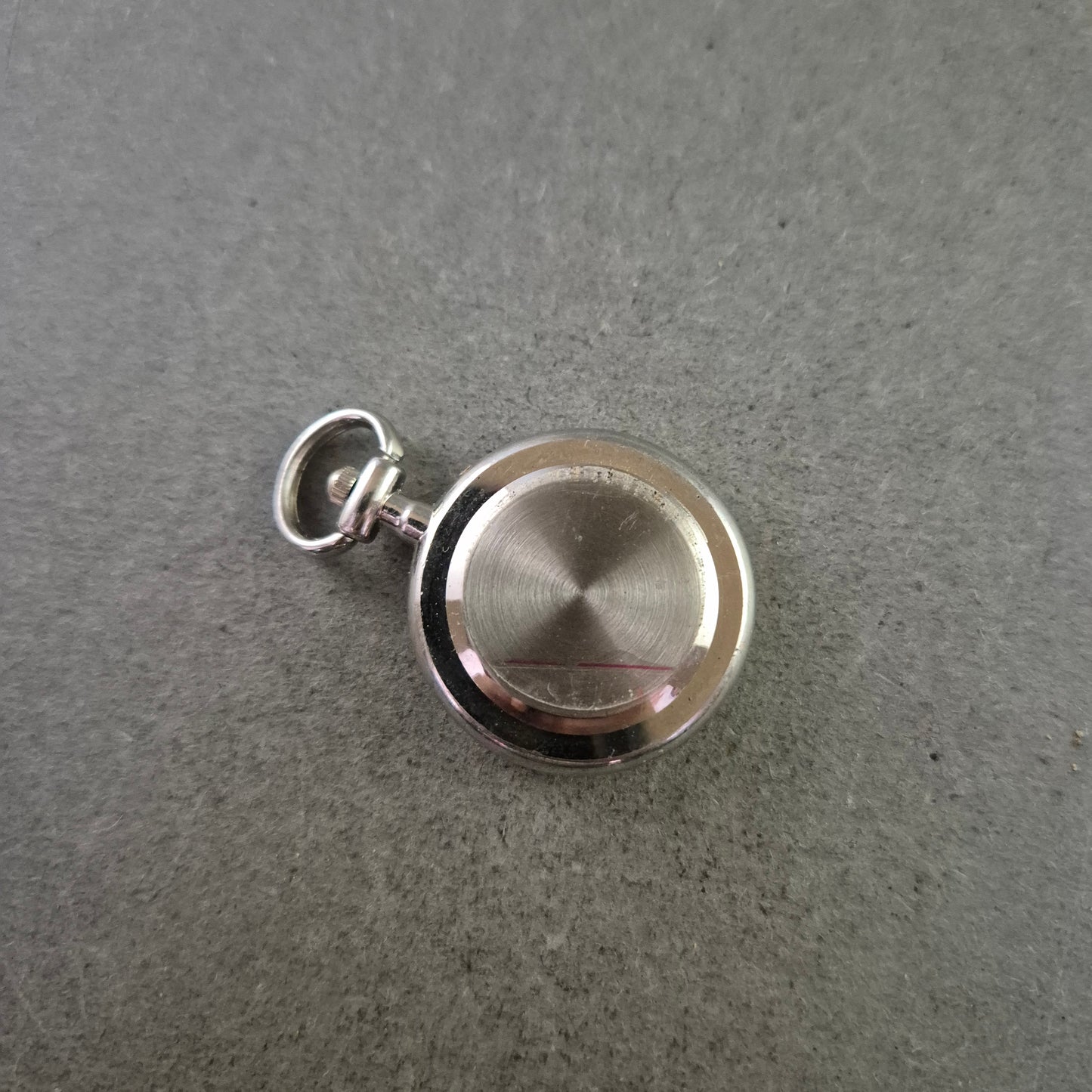 Kleine Taschenuhr – Schwarzes Zifferblatt mit Quarzwerk